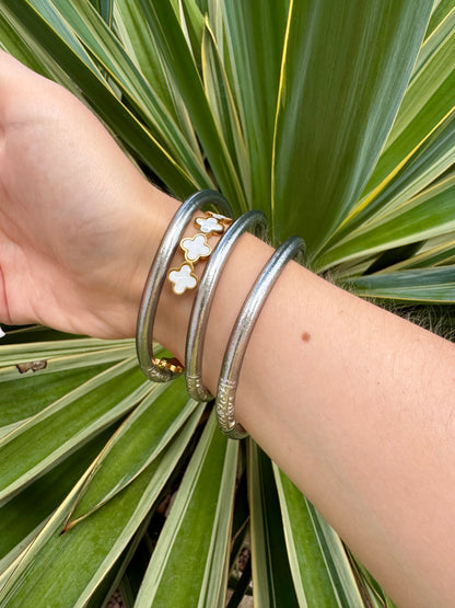 Bracelet jonc bouddhiste argenté 