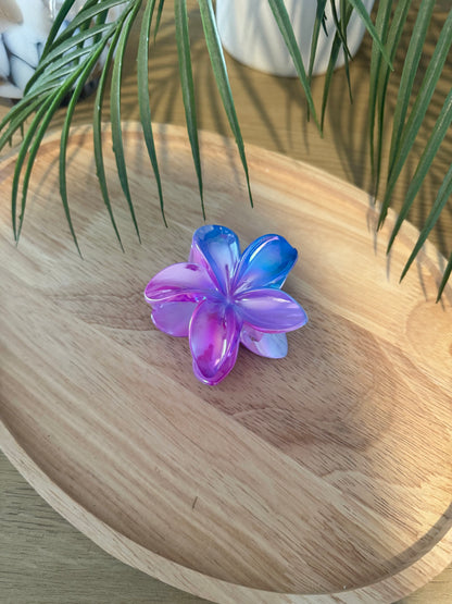 Pince à cheveux fleur bleu violet