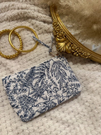 Pochette bleue Bichette