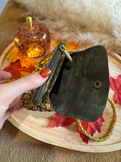 Porte-monnaie léopard en cuir kaki