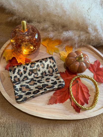 Porte-monnaie léopard en cuir léopard